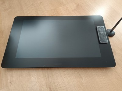 Wacom Cintiq Pro 24 Touch 23,6 Zoll Grafiktablett - Schwarz (DTH-2420)