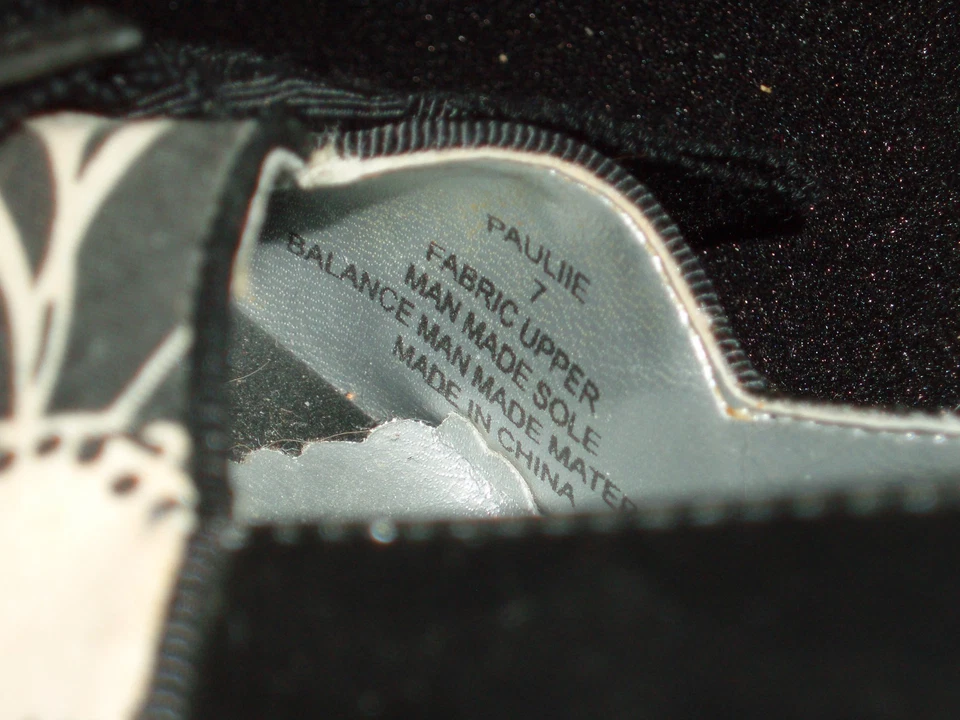 Tacones MADDEN GIRL Estampado Floral PUNTERA ABIERTA Talla 7 PAULINE Blanco y Negro Foto 3 de 4