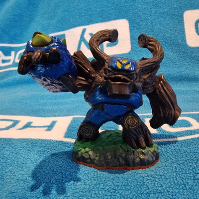 Skylanders Giants Gnarly Tree Rex