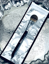Dior Backstage Brush #11 Full Size Light Cove...