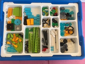 LEGO Education WeDo 2.0 Core Set 45300 Electronic STEM Kit 280 pcs