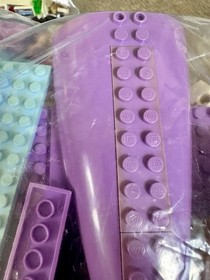 LEGO Friends Heartlake Airport 41109 Complete Set 692 Pieces Box Minifigures