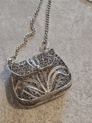 Vintage Filigrane Halskette Mini Handtasche Versilbert