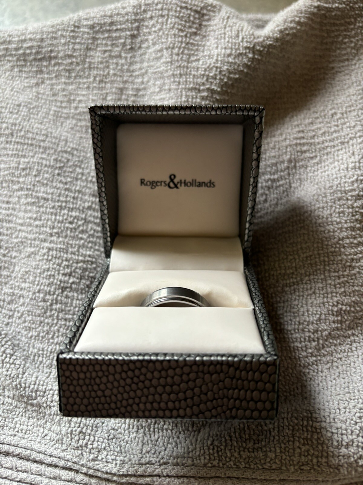 Picture 1 of 3