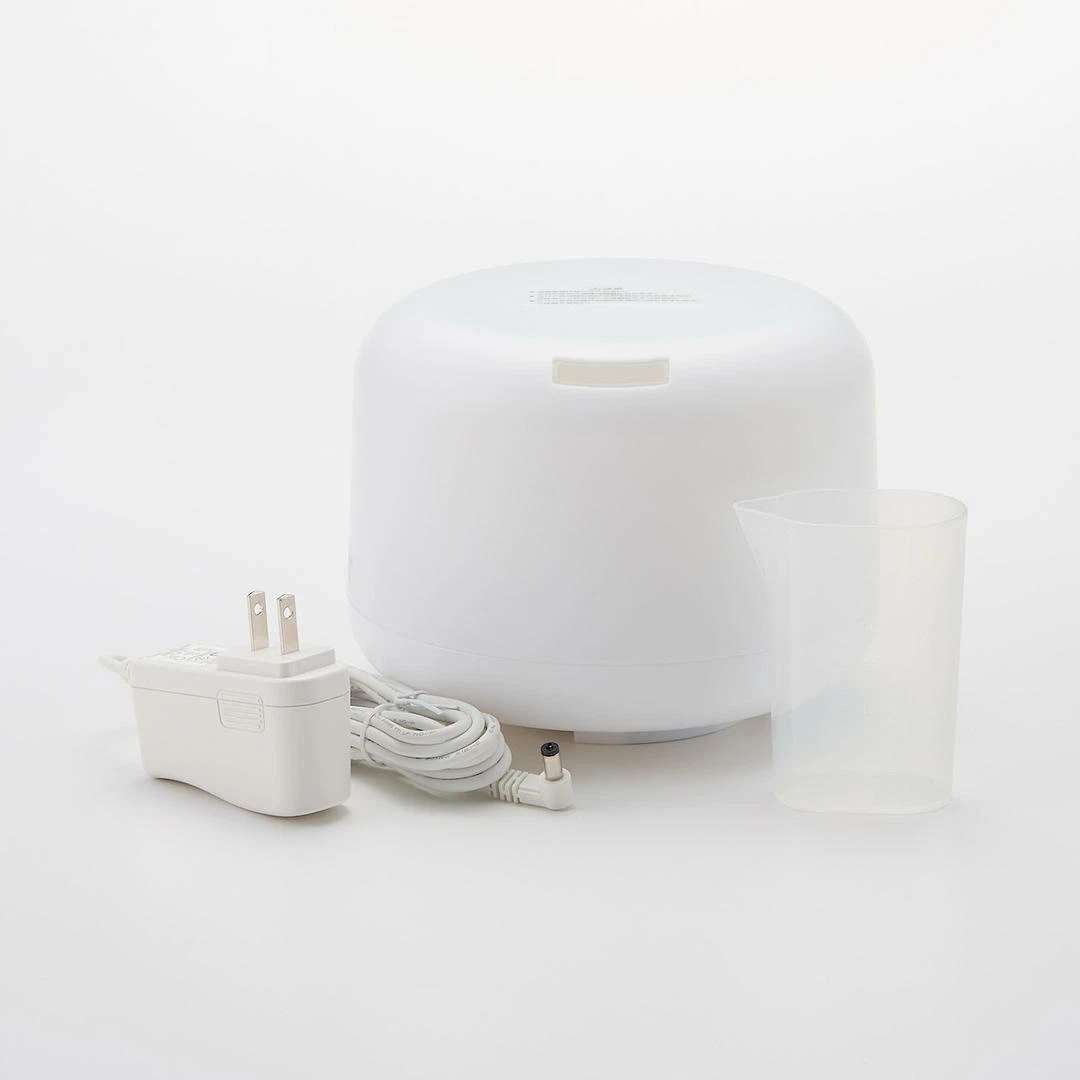 MUJI Ultrasonic Moisturizing Aroma Diffuser