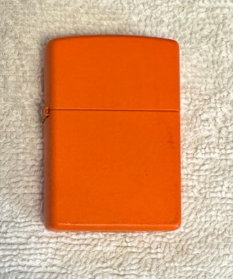 2018 Zippo Lighter ~ Orange Matte Finish ~ Made in USA ~ Never Fired