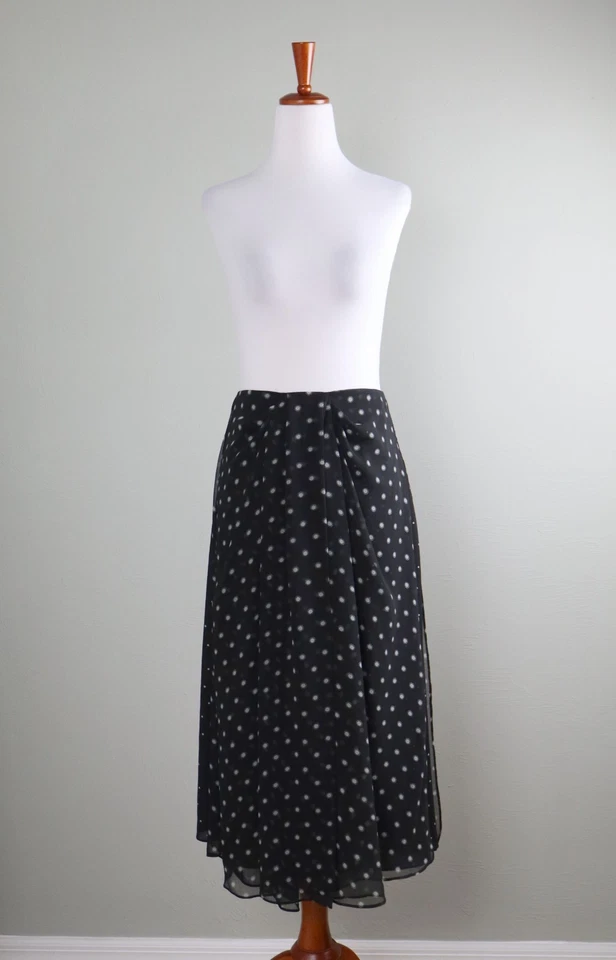 Falda midi plisada drapeada con estampado de lunares mixta VINCE NUEVA CON ETIQUETAS $295 talla 6 Foto 2 de 4