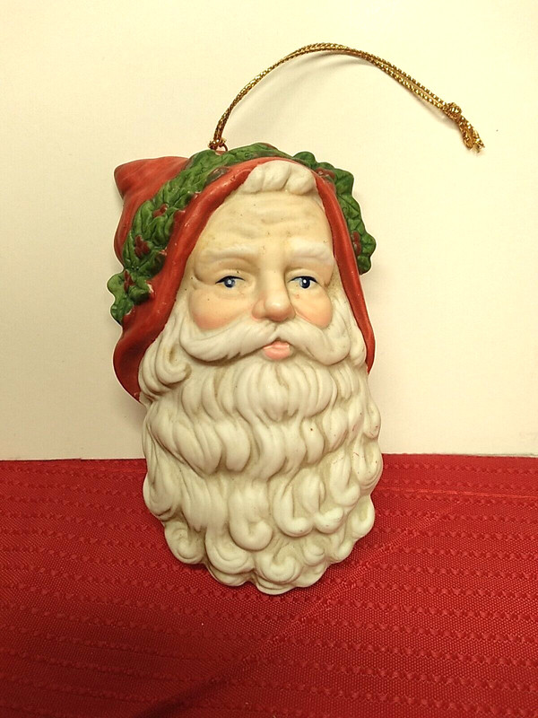 Merck Old World Country Christmas Ornament 2001 Porcelain Santa  3 1/2"
