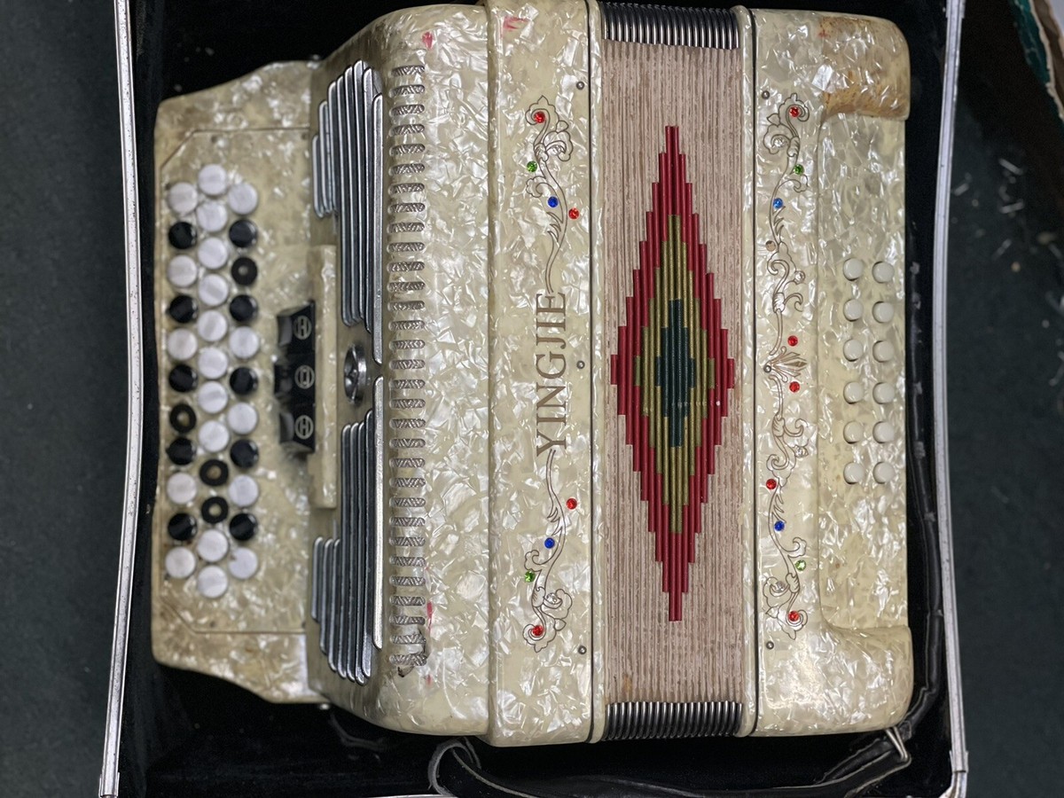 YINGJIE White Beige Music Accordion Instrument With Case | eBay YINGJIE White Beige Music Accordion Instrument With Case | eBay