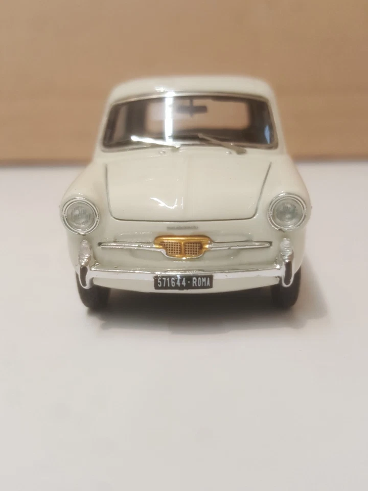 1/43 KESS-MODEL - AUTOBIANCHI - BIANCHINA BERLINA F 1965 bianca - Immagine 2 di 4