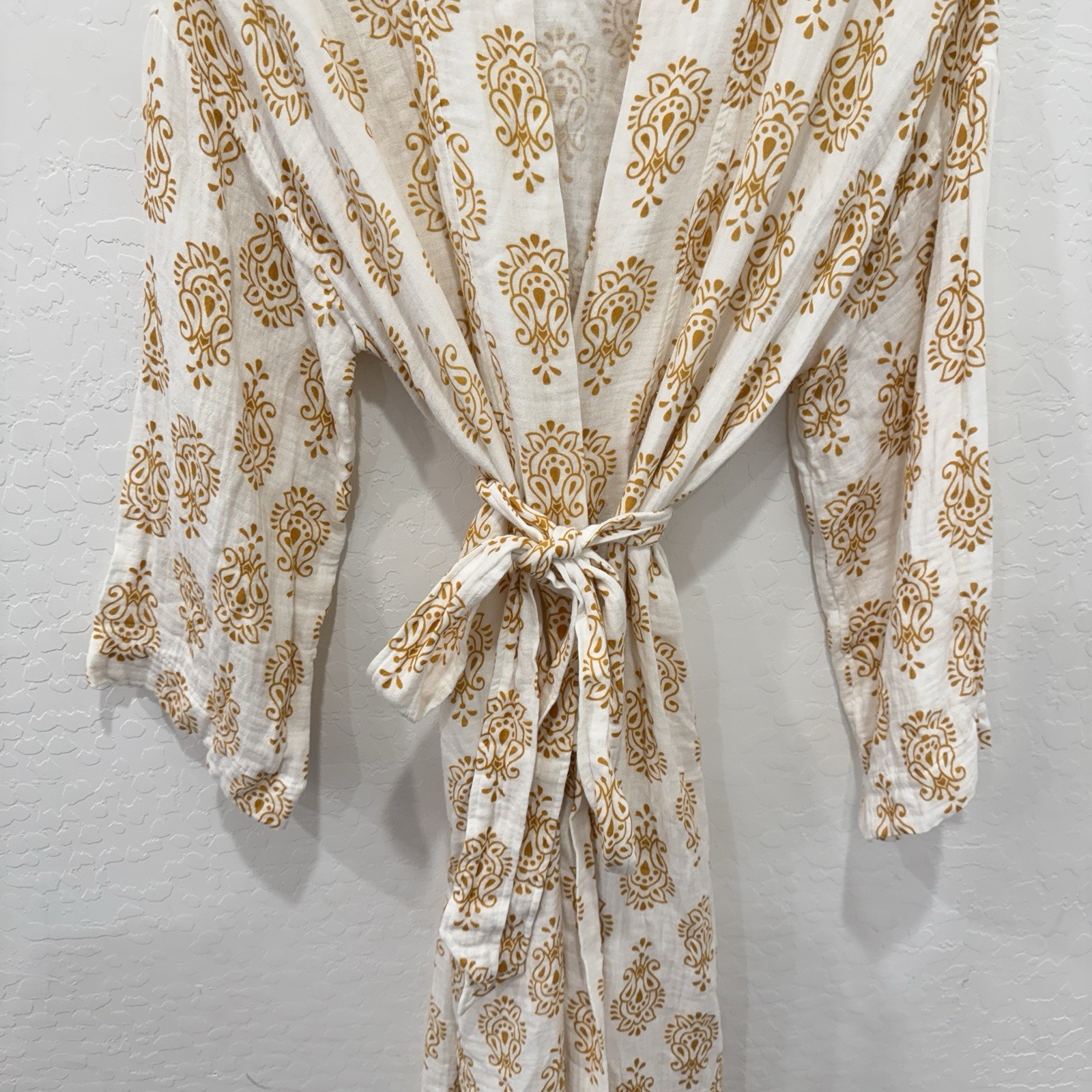 Soft Surroundings Gold Patterned Robe Womens Medi… - image 3
