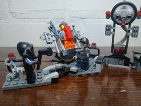 LEGO the LEGO Movie: Melting Room (70801) Complete Retired Set