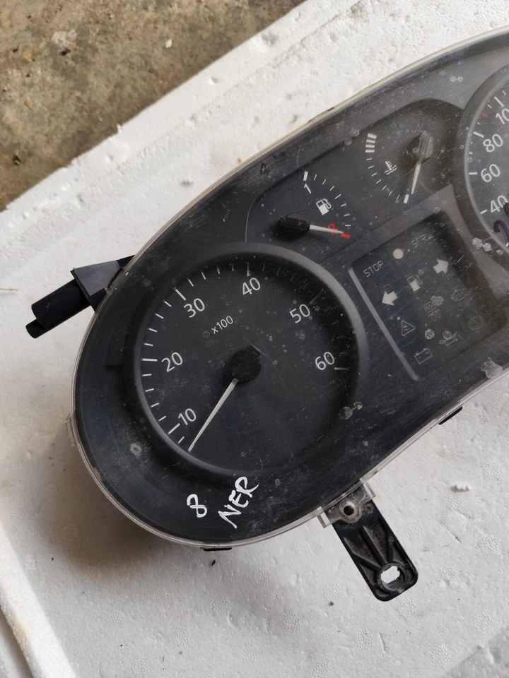 Renault Traffic 2005/instrument cluster/216501761 - Imagem 2 de 4