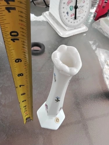 VTG WESTMORELAND MILK GLASS Floral Hand Painted Roses Swung Bud Vase Sticker