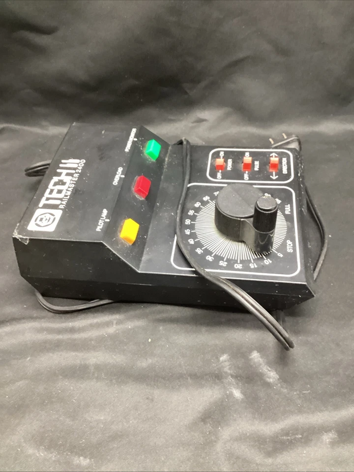 Vtg Tech II Railmaster 2400 Power Pack - Image 4 of 4