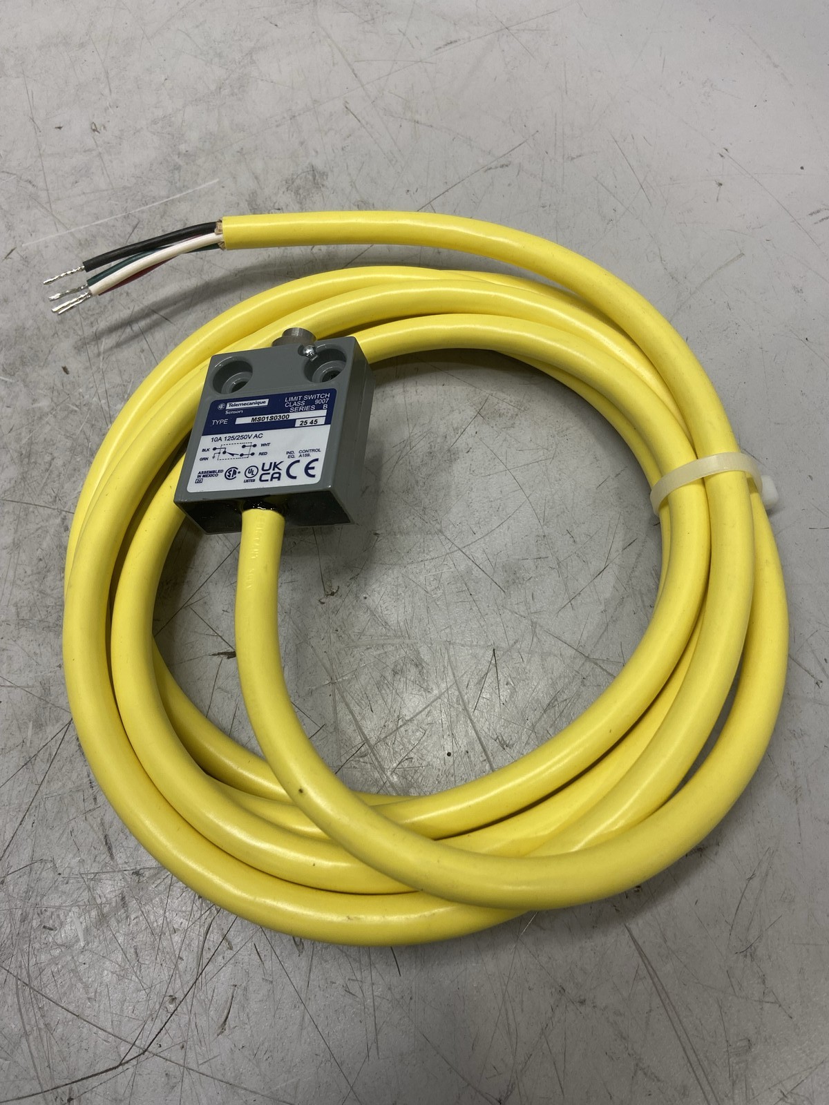Telemecanique Limit Switch 240Vac 10Amp Ms + Options 9007MS01S0300