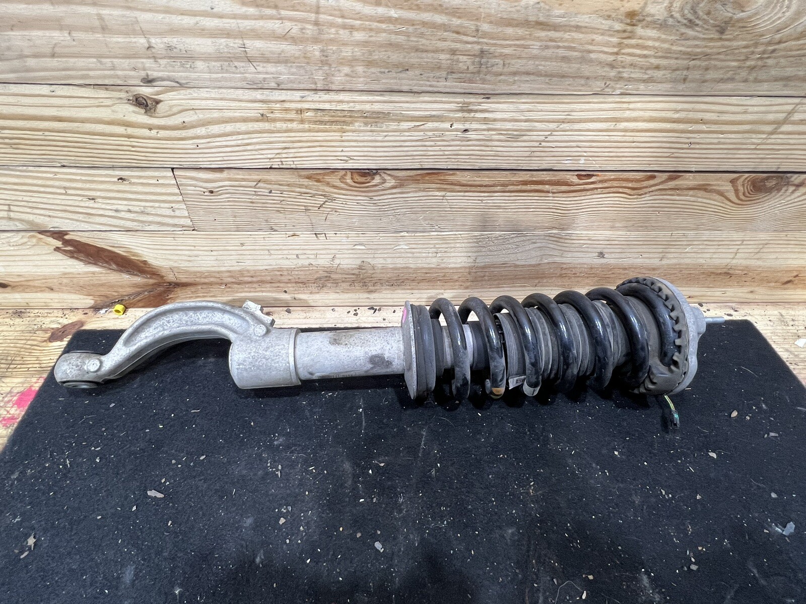 OEM 2014-2020 Maserati Quattroporte Ghibli Front AWD Suspension Spring Strut