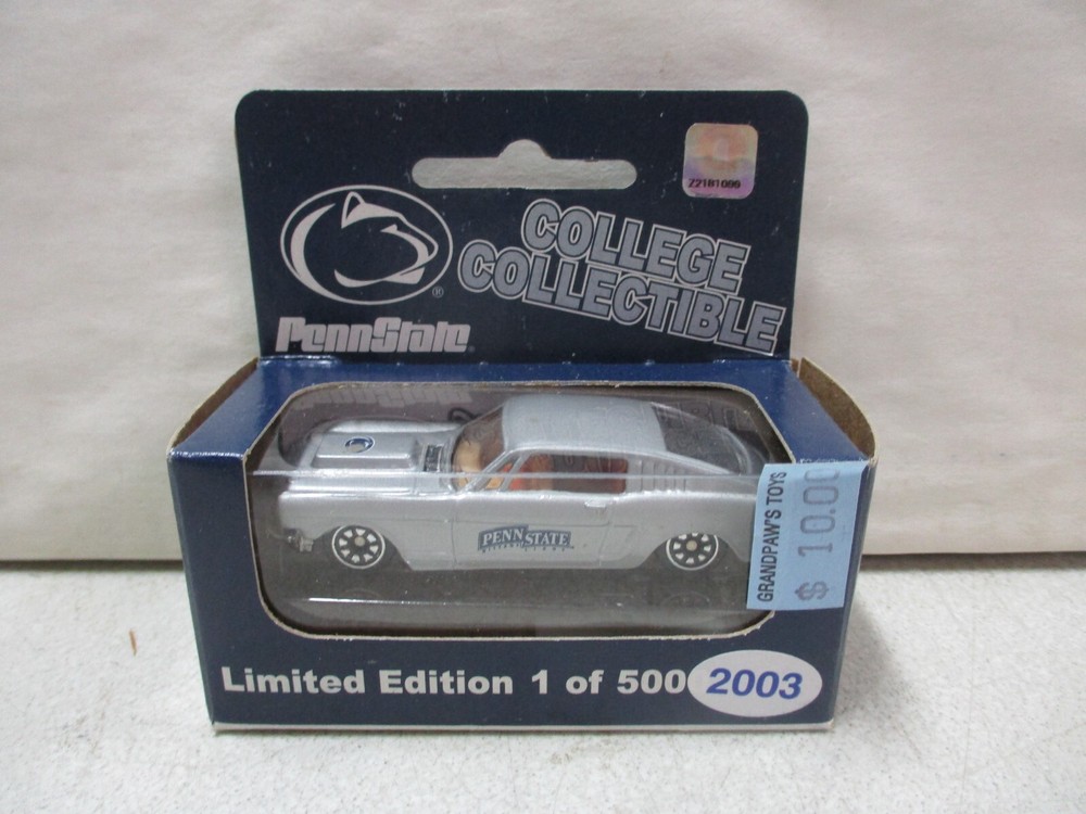 2003 Colors Bright Penn State 1967 Mustang Fastback 1/64