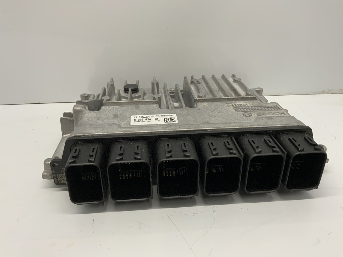 BMW 2 SERIES 2.0 DIESEL ENGINE CONTROL UNIT ECU 9888494-01  