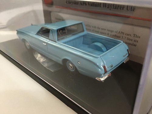 1/43 TRAX TRR117 1965 Chrysler Valiant AP6 Ute Blue - 第 3/3 張圖片