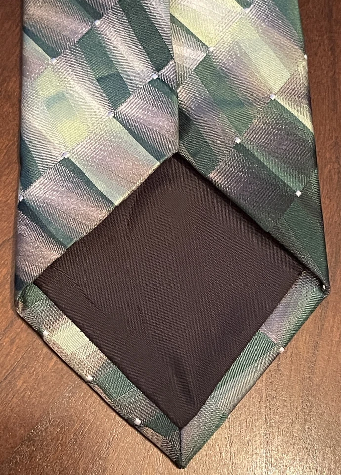 Van Heusen Green Gray 58% Silk 42% Polyester Men’s Neck Neck Tie Made In China - Image 2 of 4