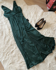 Lulu’s Refinement Emerald Green Sleeveless Satin Maxi Dress – Size M – NEW