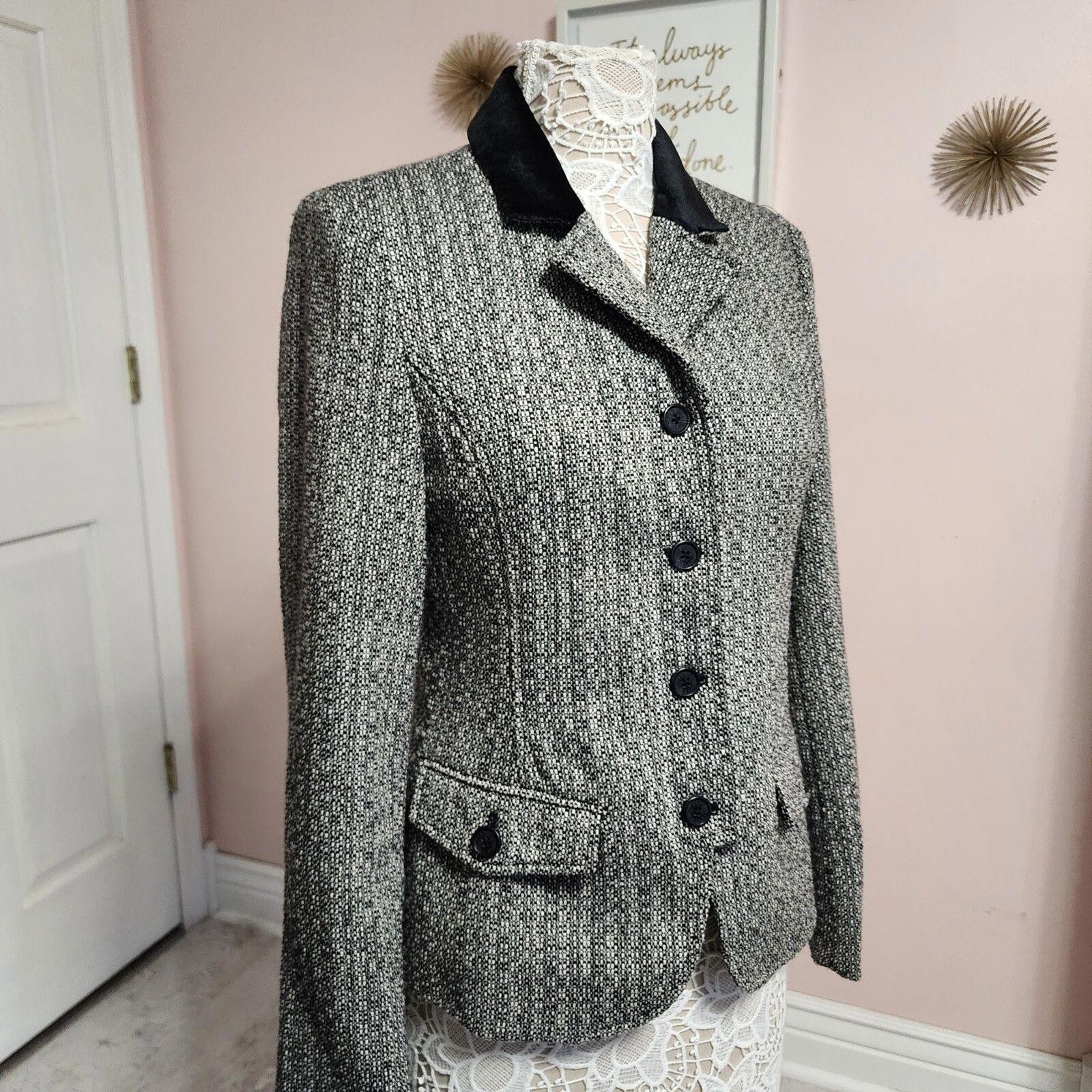 EUC Issac Mizrahi Black white tweed with velvet collar jacket blazer 12