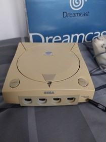 Dreamcast with 7 Games, 2 Controllers, Vmu and Leads Retro Console