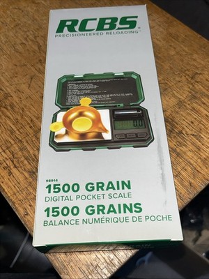RCBS 1500 Grain Capacity Pocket Scale 98914 Green/Black .10 Grain Accuracy