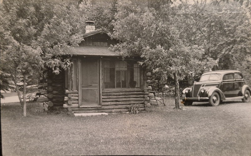 WIS RPPC Cottage & c1937 Ford Car, Fish Creek Wisconsin Real Photo Postcard 1947