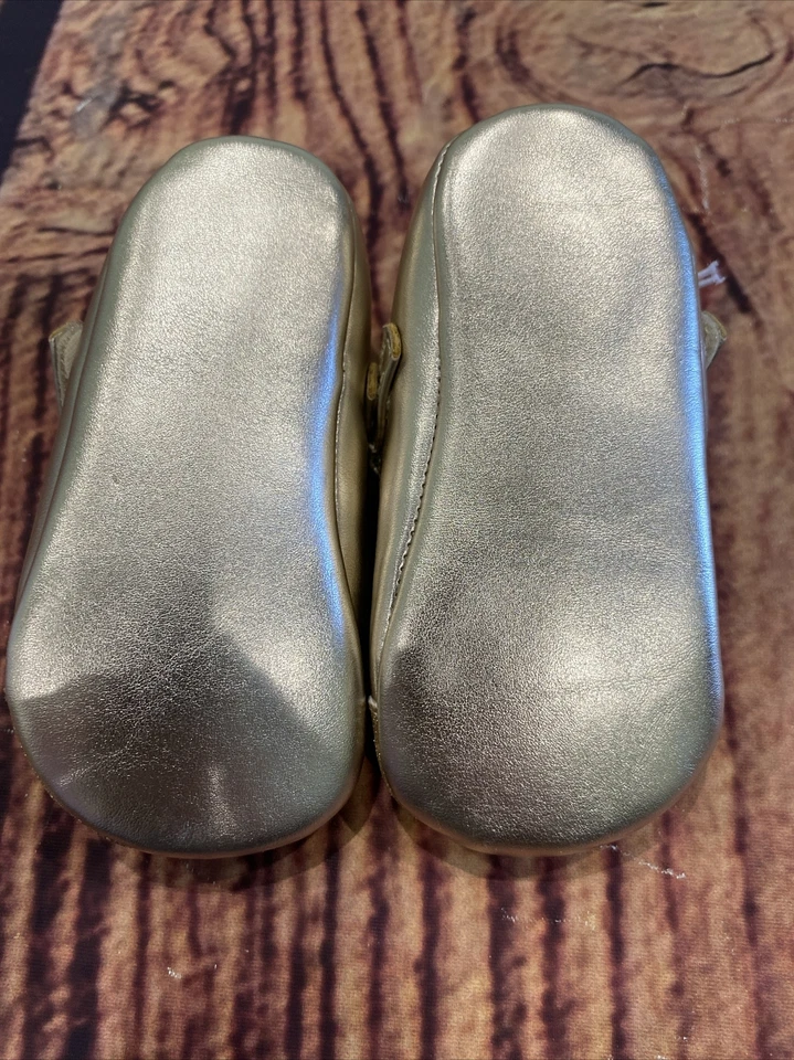NWT The Childrens Place Sparkle Shoes Infant Size 6 - 12 Months - Image 4 of 4