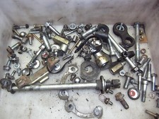 Hyosung GA 125 Cruise F4V    Schrauben Kleinteile Restteile vom Fahrwerk