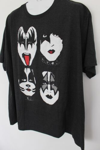 KISS CHARCOAL-BLACK "FOUR FACES" S/S T-SHIRT SZ: 5XLT 5XT NWT RARE FIND - Picture 2 of 2