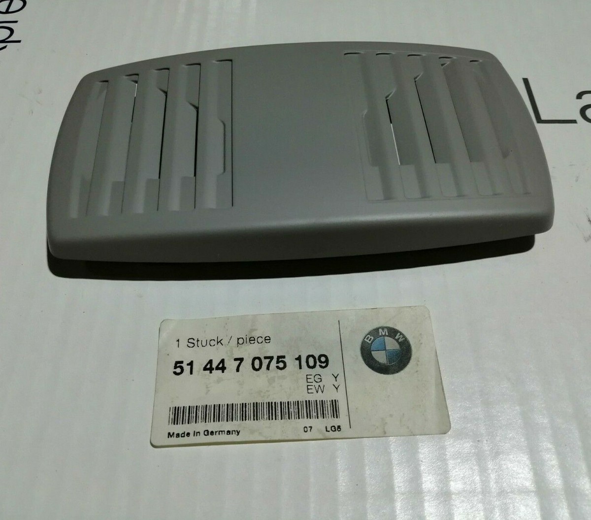 NEW GENUINE BMW 51447075109 Cover f ultrasonic burglar alarm B&V  