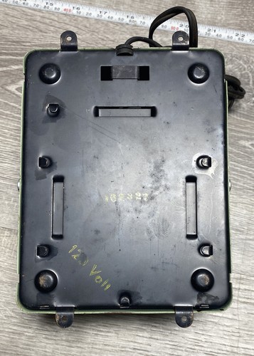 Aristo craft Miniatures Power Supply for Scale Model Operation 12VDC 1A 14VAC 1A - Picture 6 of 6