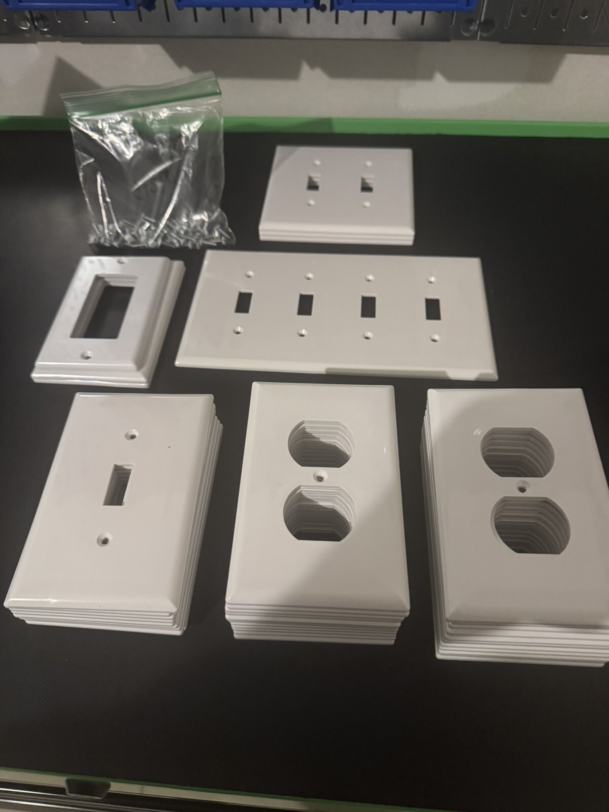Eaton Midsize Duplex Wall Plate’s White