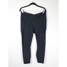 Fabletics Black Crossover High Waisted 7/8 Leggings with Pockets Womens Medium
