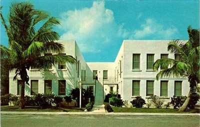 Trade Winds Apartments, DELRAY BEACH, Florida Chrome Advertising Postcard