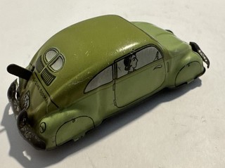 Rare Huki Volkswagen Splitwindow Beetle Tin WOW!! Western Germany #393