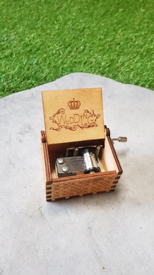 Holzspieluhr La Marche Nuptiale Wedding March   personalisierbar