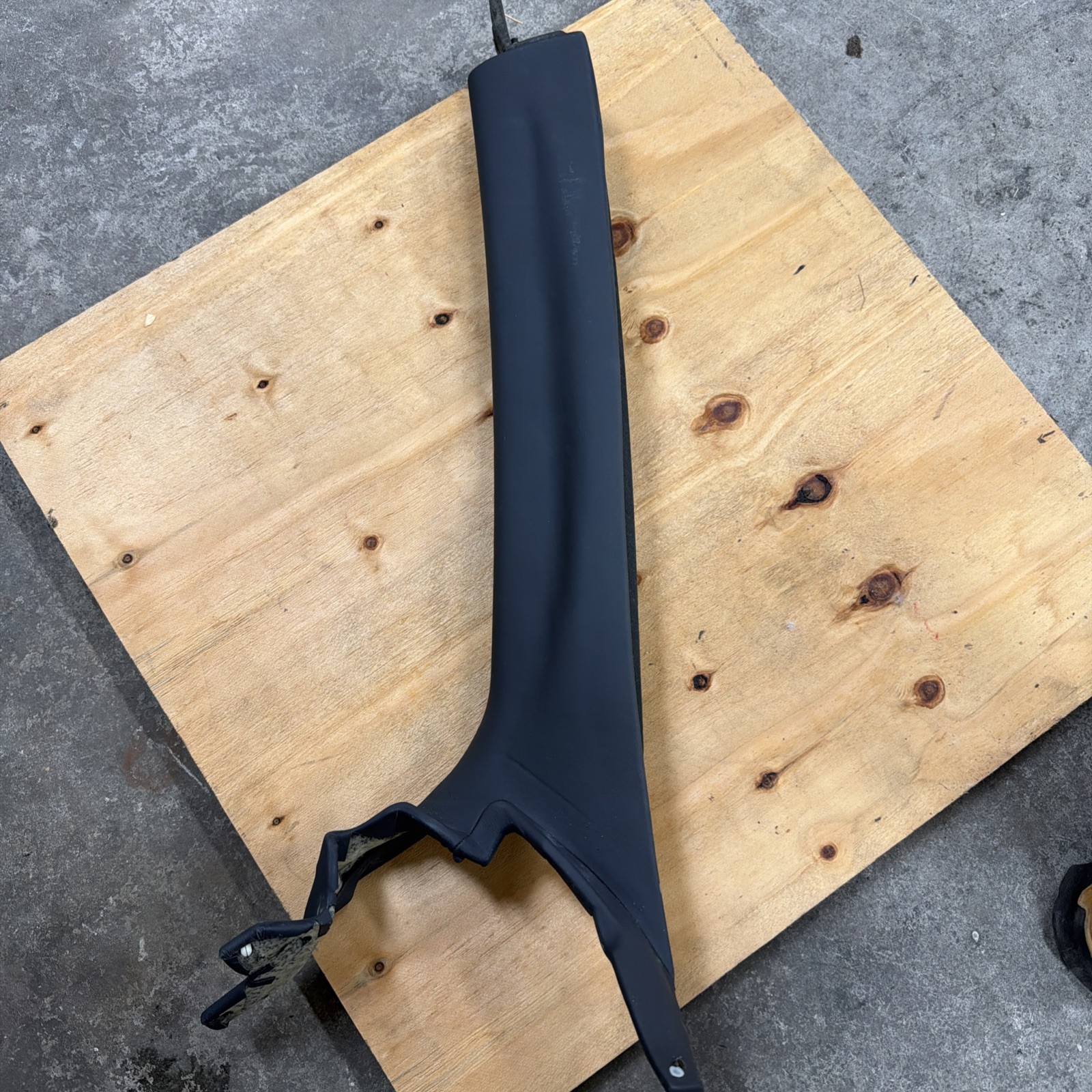 Ferrari 458 Italia 2011 Left Trim panel Black P/N 82744500