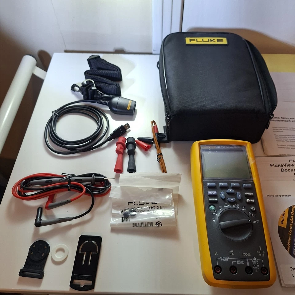 MSRP$1010.99 Fluke 287 True-RMS Electronics Logging Multimeter with TrendCapture - Image 4 of 4