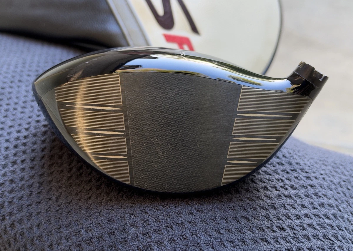 Titleist TSr2 10.0° Driver HEAD ONLY with Headcover RH