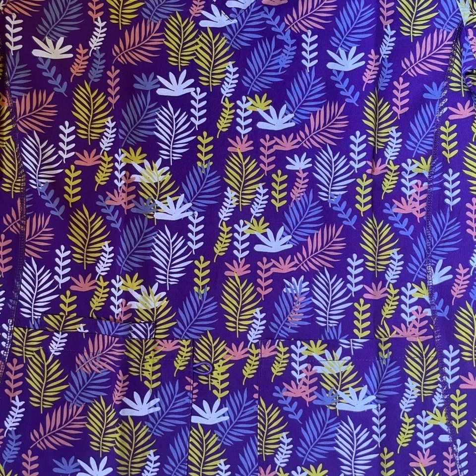 Women's Scrub Top. Field of Ferns Pattern. - Image 3 of 3