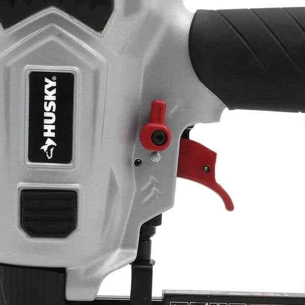 Brad Nailer Nail Gun Pneumatic Tool Air 18 Gauge 2 in Lightweight Husky Work