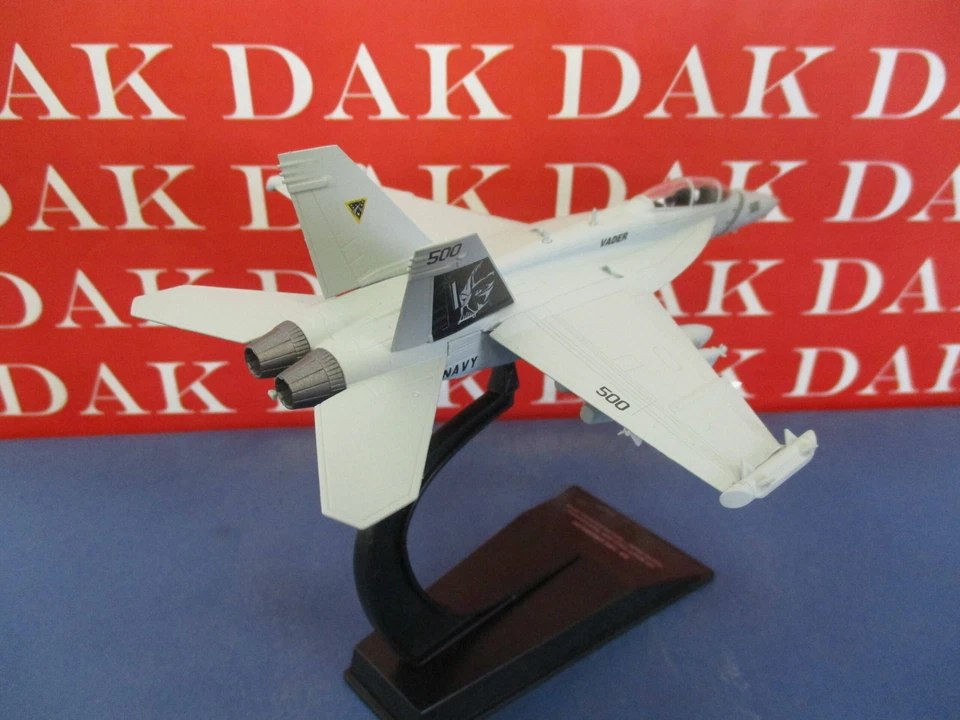 Die cast 1/100 Modellino Aereo Aircraft Boeing EA-18 Growler Star Warriors 2018 - Immagine 4 di 4