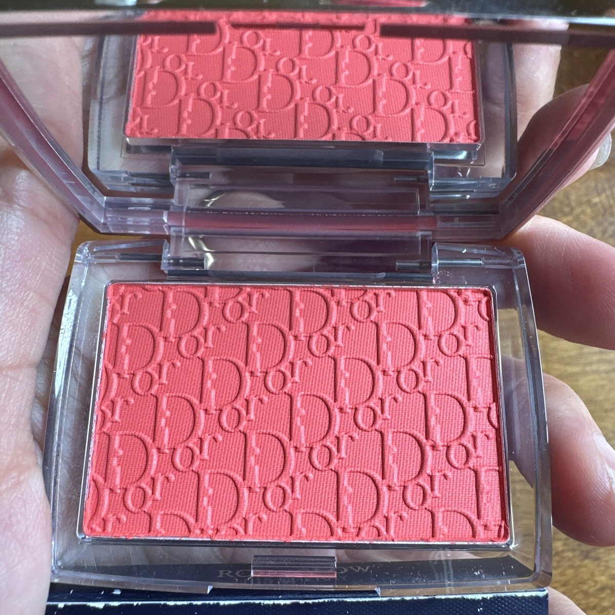 Dior Rosy Glow 015 Cherry パウダーチーク DIOR】 オンライン先行発売 バックステージ ロージー グロウ