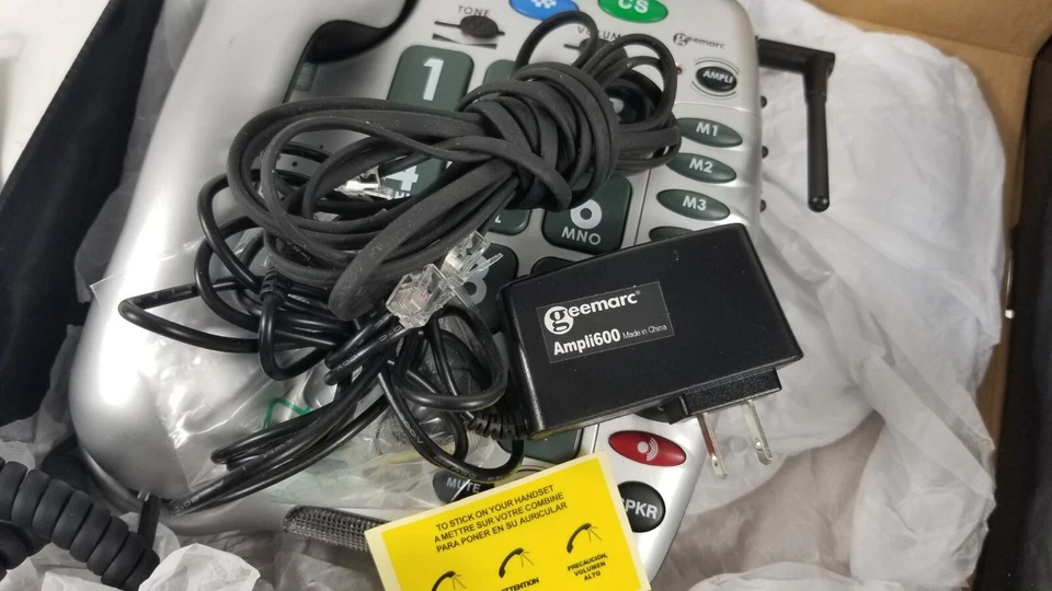 Geemarc AMPLI600 Respuesta a Emergencias Amplificado Teléfono Fuerte Números Grandes Foto 4 de 4