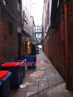 FOTO DRURY LANE DIESE SCHMALE ZUFAHRTSSPUR, DIE VON DER MOSLEY STREET UND DANN VON TUR