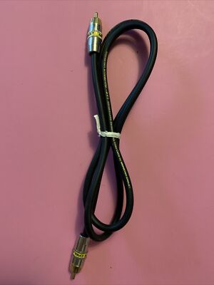 Monster Standard SV1 75 Ohm Standard Video Cable 40'' Length Gold Connectors